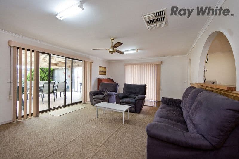 58 Fitzroy Street South, ALTONA MEADOWS VIC 3028, Altona Meadows - Thumbnail 3