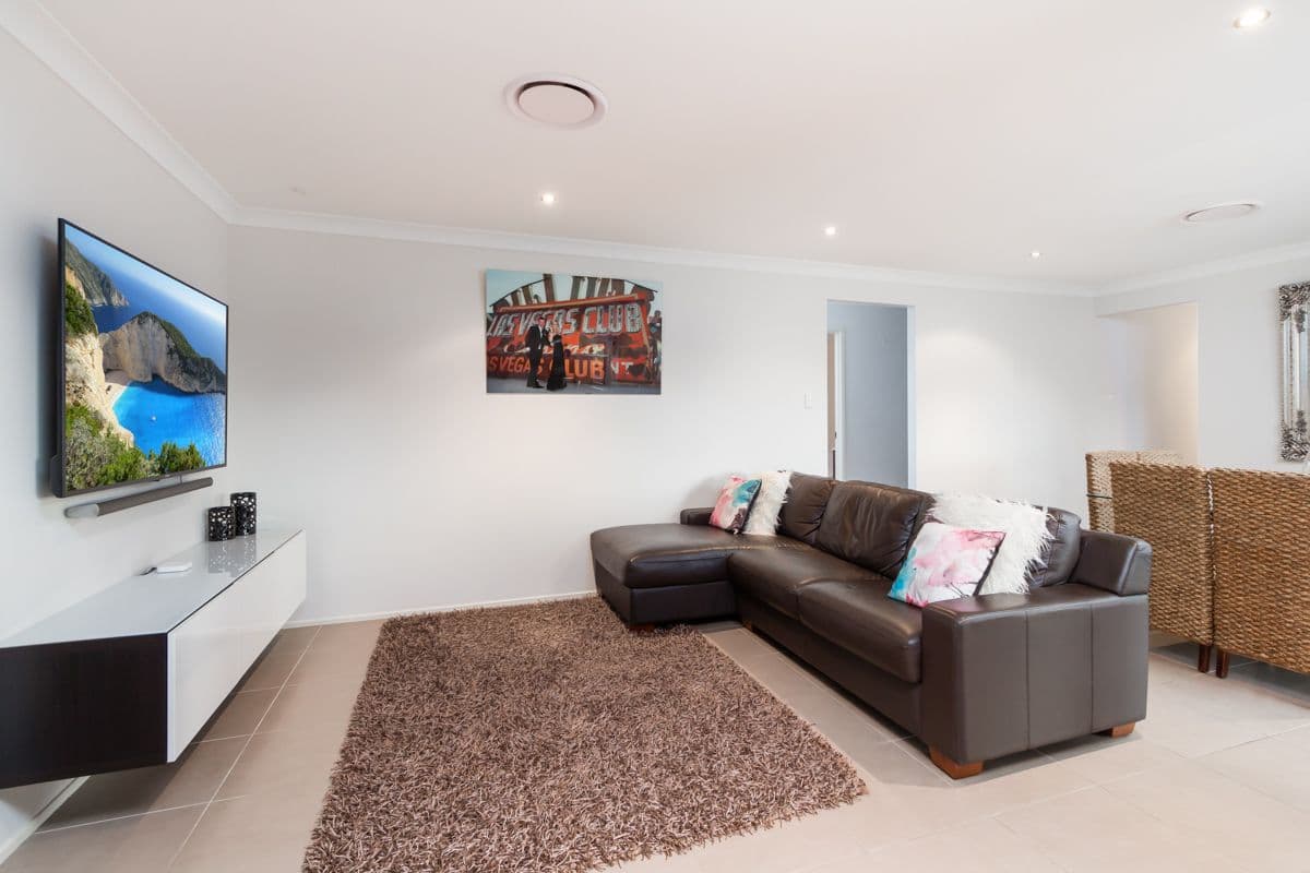 20 Bather Street, The Ponds - Thumbnail 2