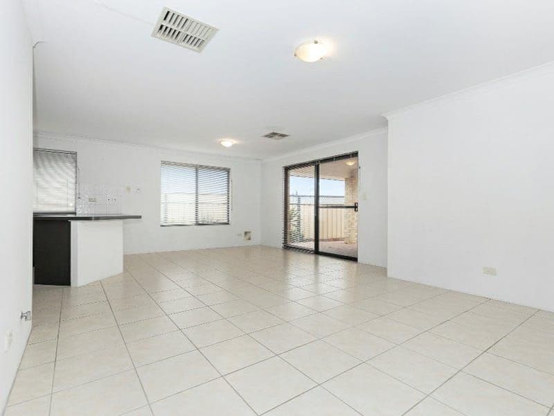 3 Ningaloo Bend, Clarkson WA 6030, Clarkson - Thumbnail 2