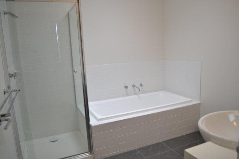19 Larson Avenue, TARNEIT VIC 3029, Tarneit - Thumbnail 6