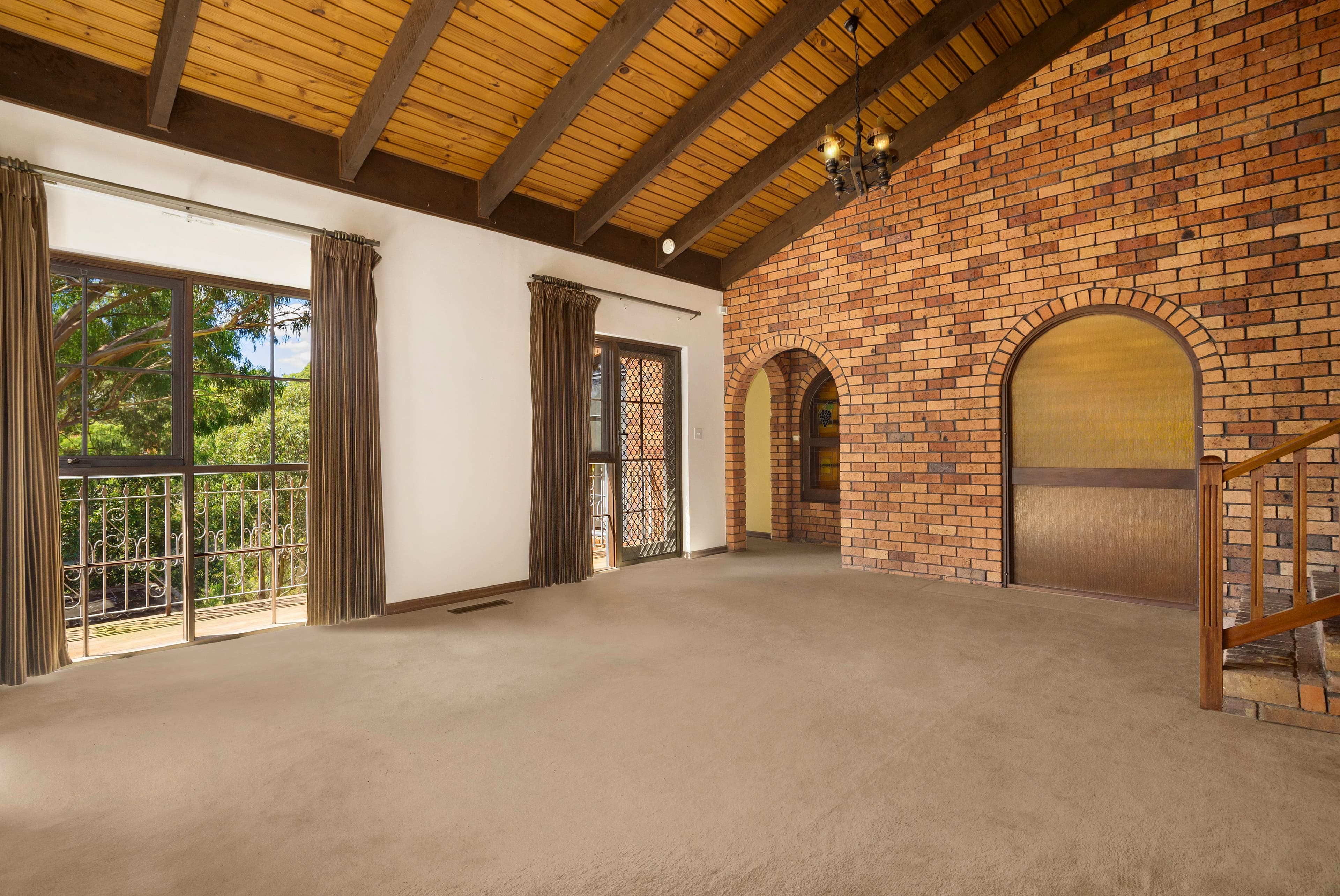 17 Manatunga Circuit, Greensborough VIC 3088, Greensborough - Thumbnail 2