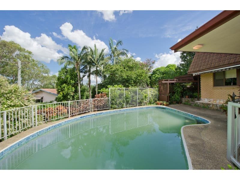 6 Dyer Street, CHAPEL HILL QLD 4069, Chapel Hill - Thumbnail 2