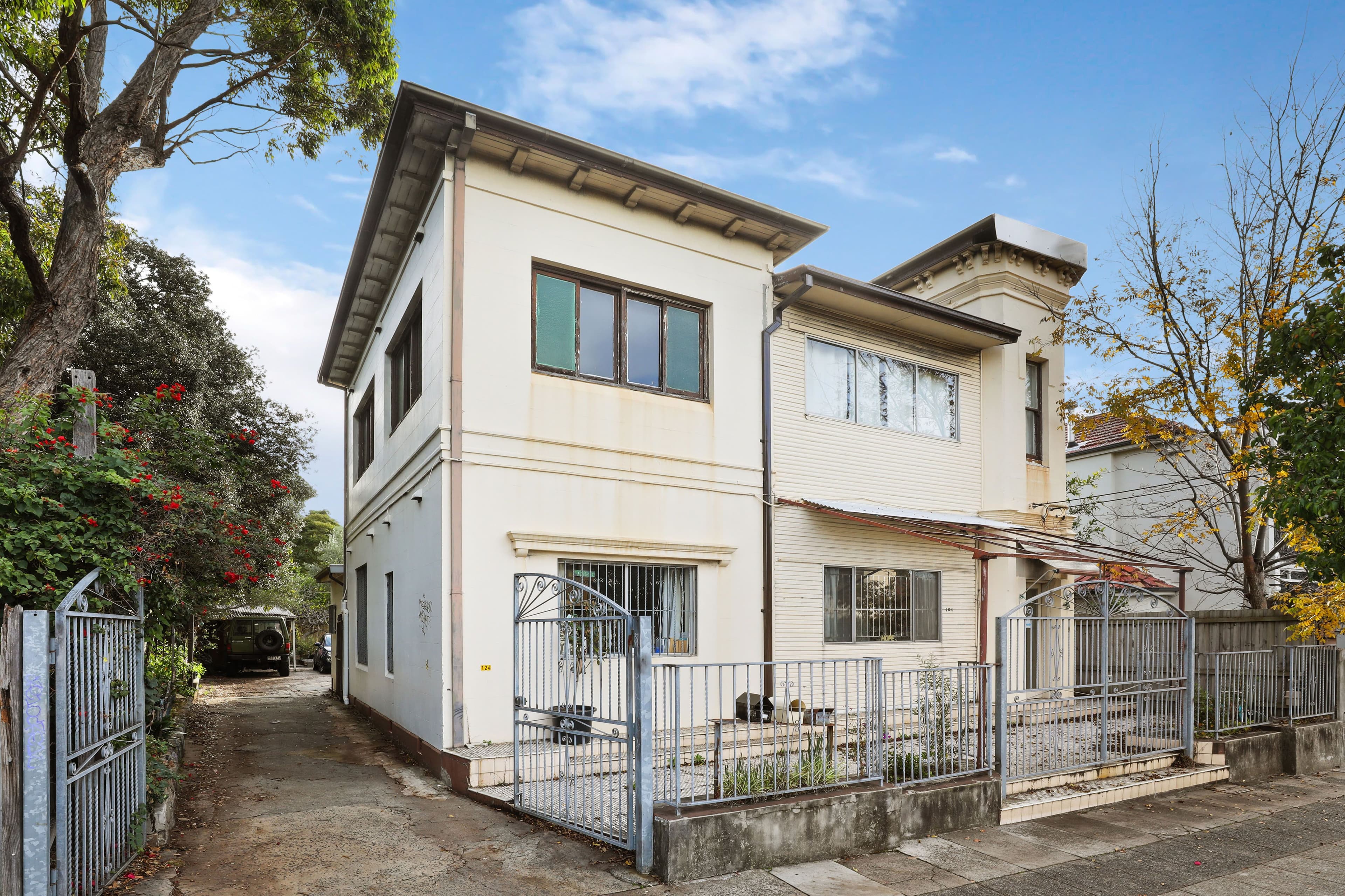 124 Crystal Street, Petersham - Thumbnail 3