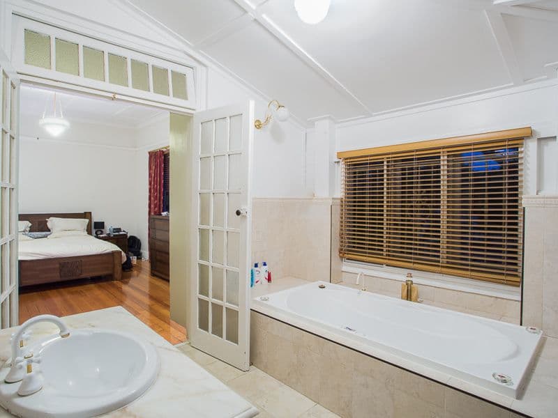 74 Bolan Street, BULIMBA QLD 4171, Bulimba - Thumbnail 6