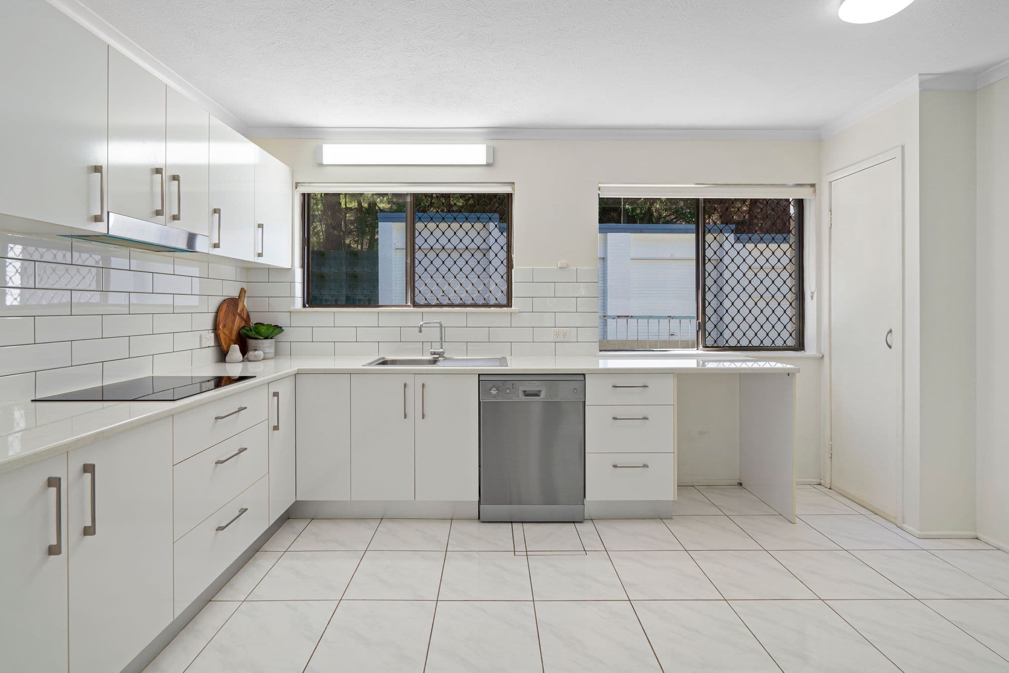 169 John Paul Drive, Springwood QLD 4127, Springwood - Thumbnail 3
