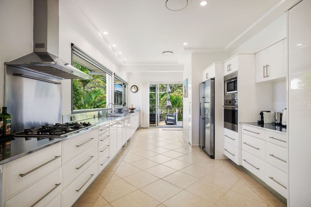 16 Ventura Road, Mermaid Beach QLD 4218, Mermaid Beach - Thumbnail 3