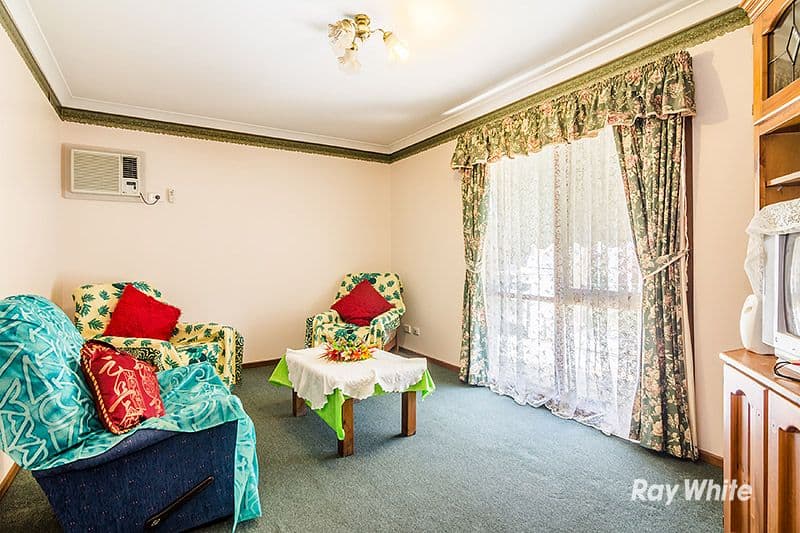 2 Marnie Drive, Cranbourne West VIC 3977, Cranbourne West - Thumbnail 3