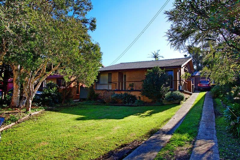 16 Corbett Avenue, THIRROUL NSW 2515, Thirroul - Image 1