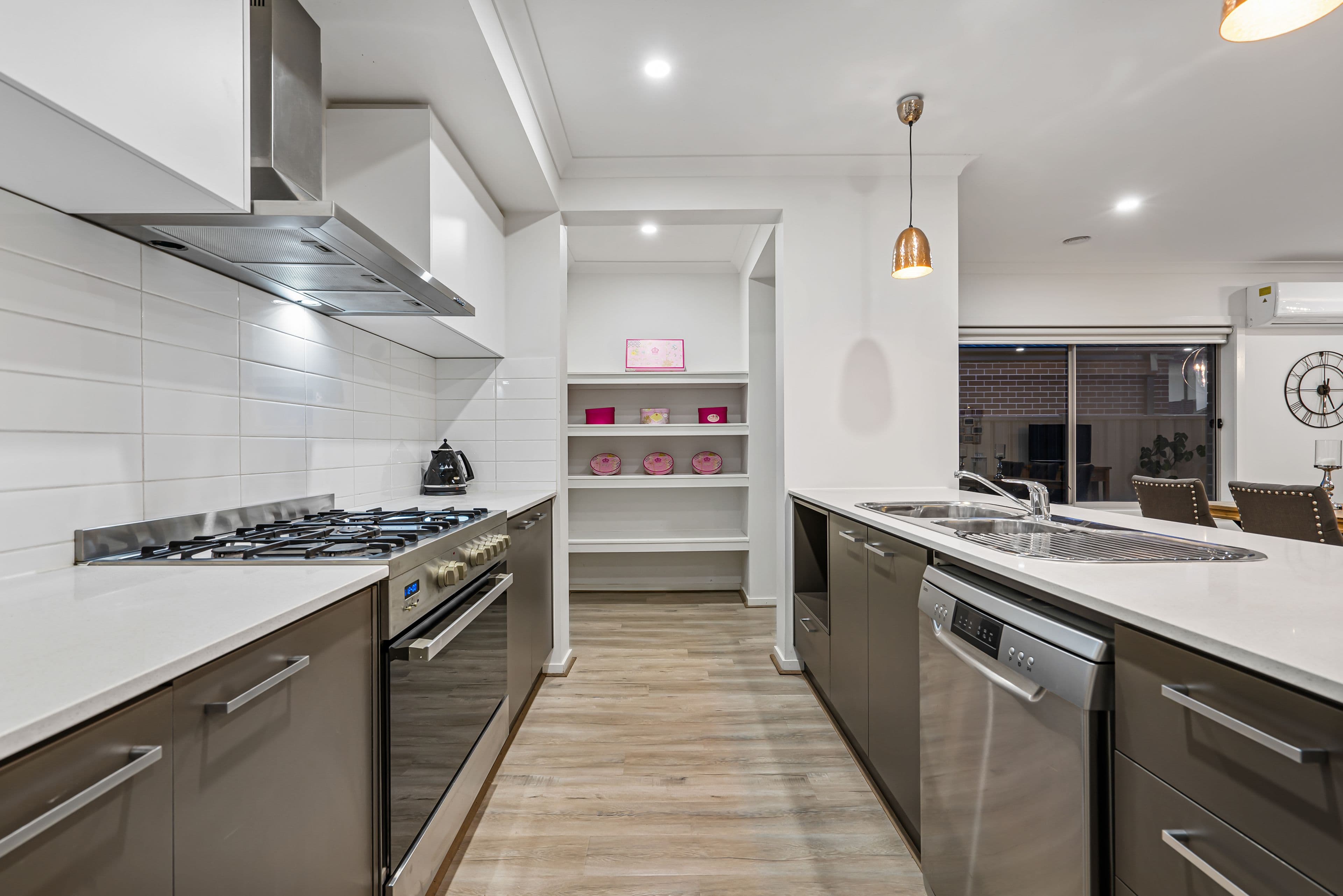 19 Chancellor Avenue, Werribee VIC 3030, Werribee - Thumbnail 4