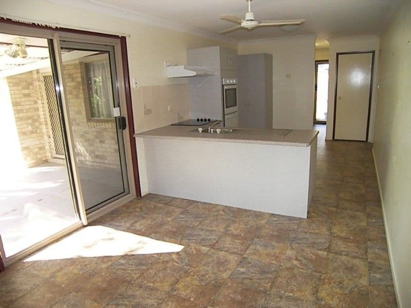 8 Wentworth Terrace, THE RANGE QLD 4700, The Range - Thumbnail 4