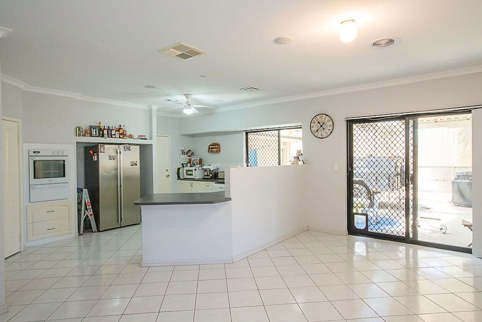 7 Claddagh Road, Australind WA 6233, Australind - Thumbnail 6