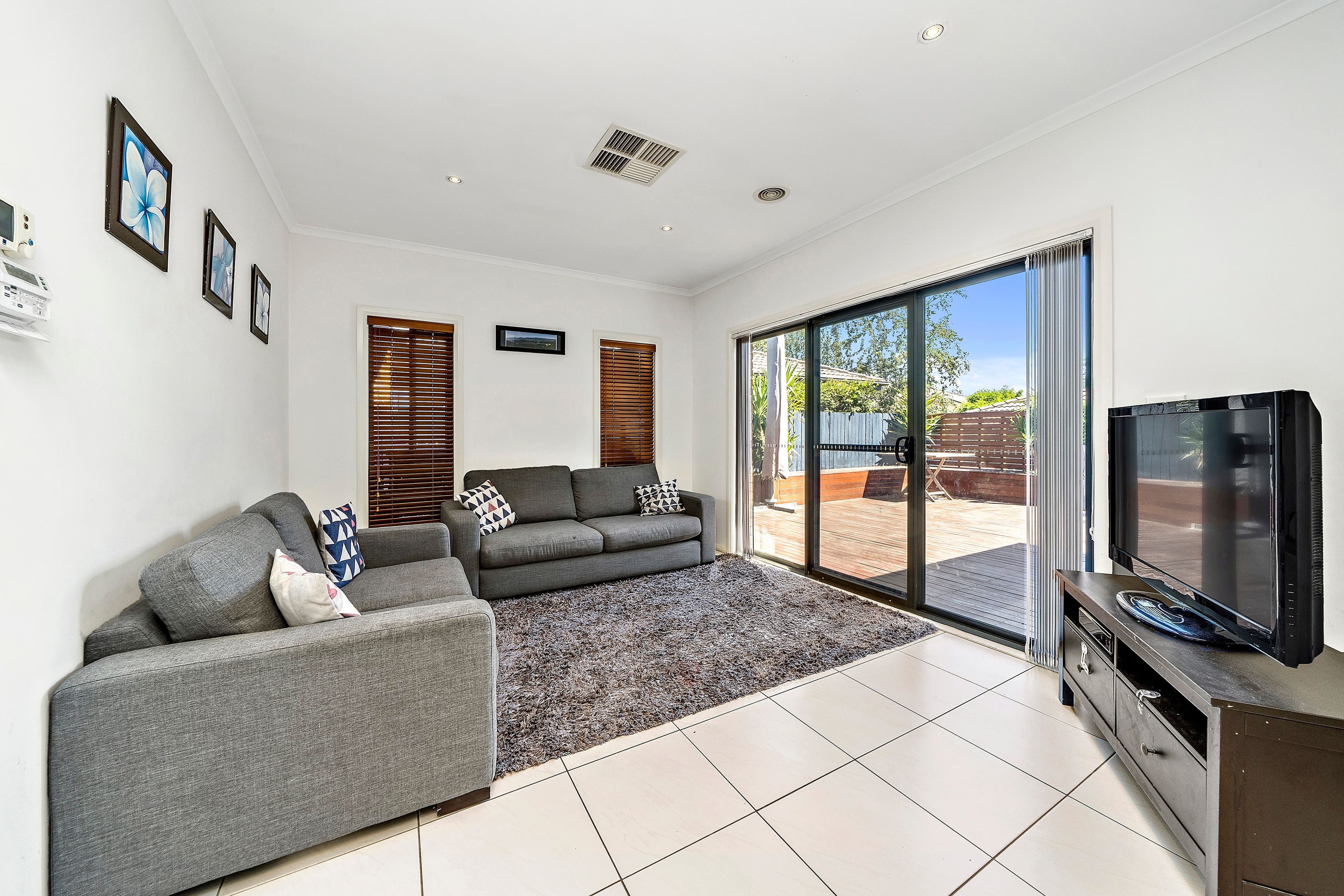 12 Redwater Place, Amaroo ACT 2914, Amaroo - Thumbnail 2