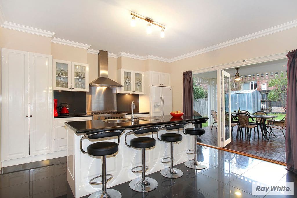 7 PACIFIC Drive, MOOROOLBARK VIC 3138, Mooroolbark - Thumbnail 3