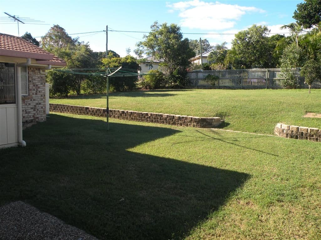 320 Denham Street, THE RANGE QLD 4700, The Range - Thumbnail 4