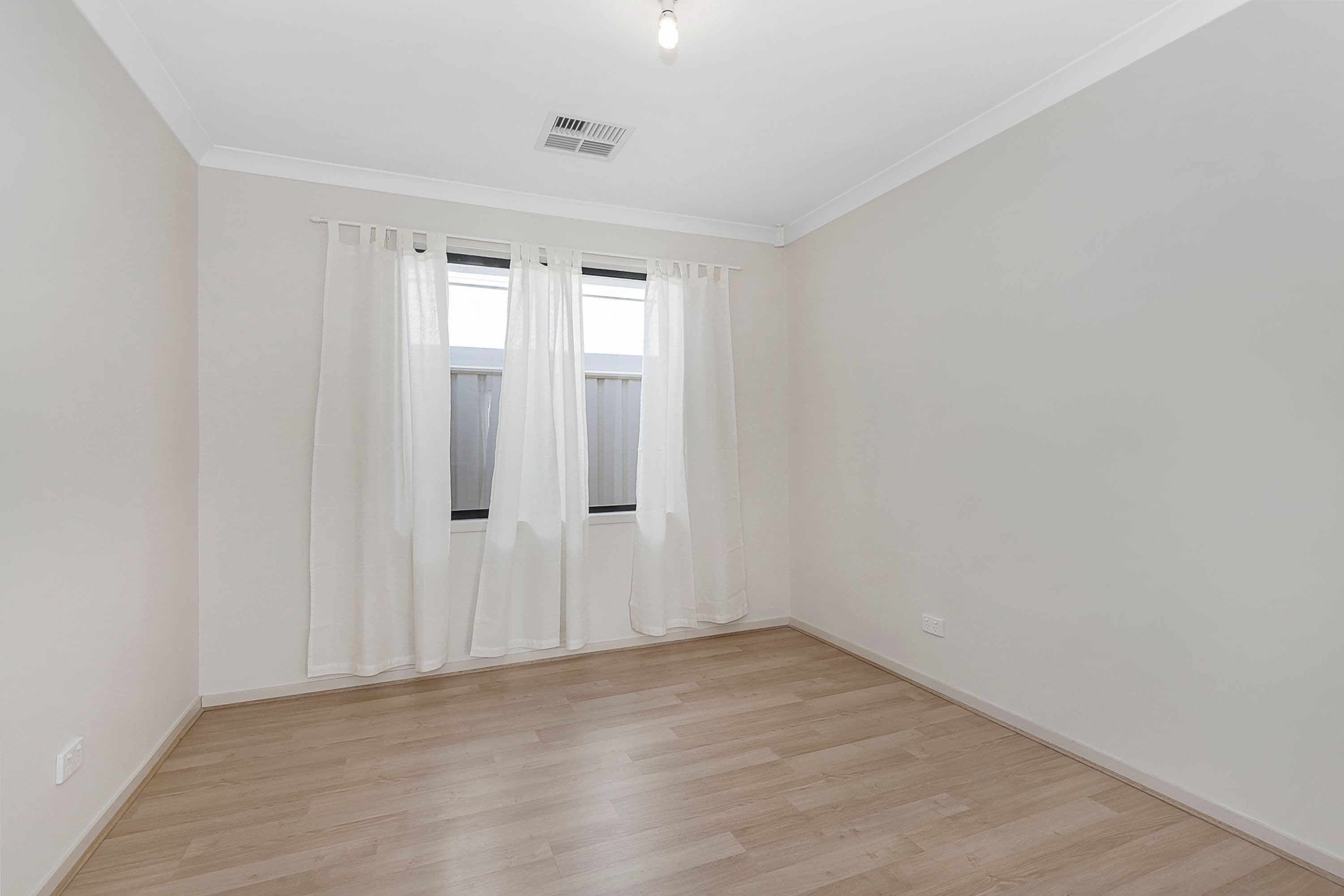 42 Strathaird Boulevard, Smithfield SA 5114, Smithfield - Thumbnail 2
