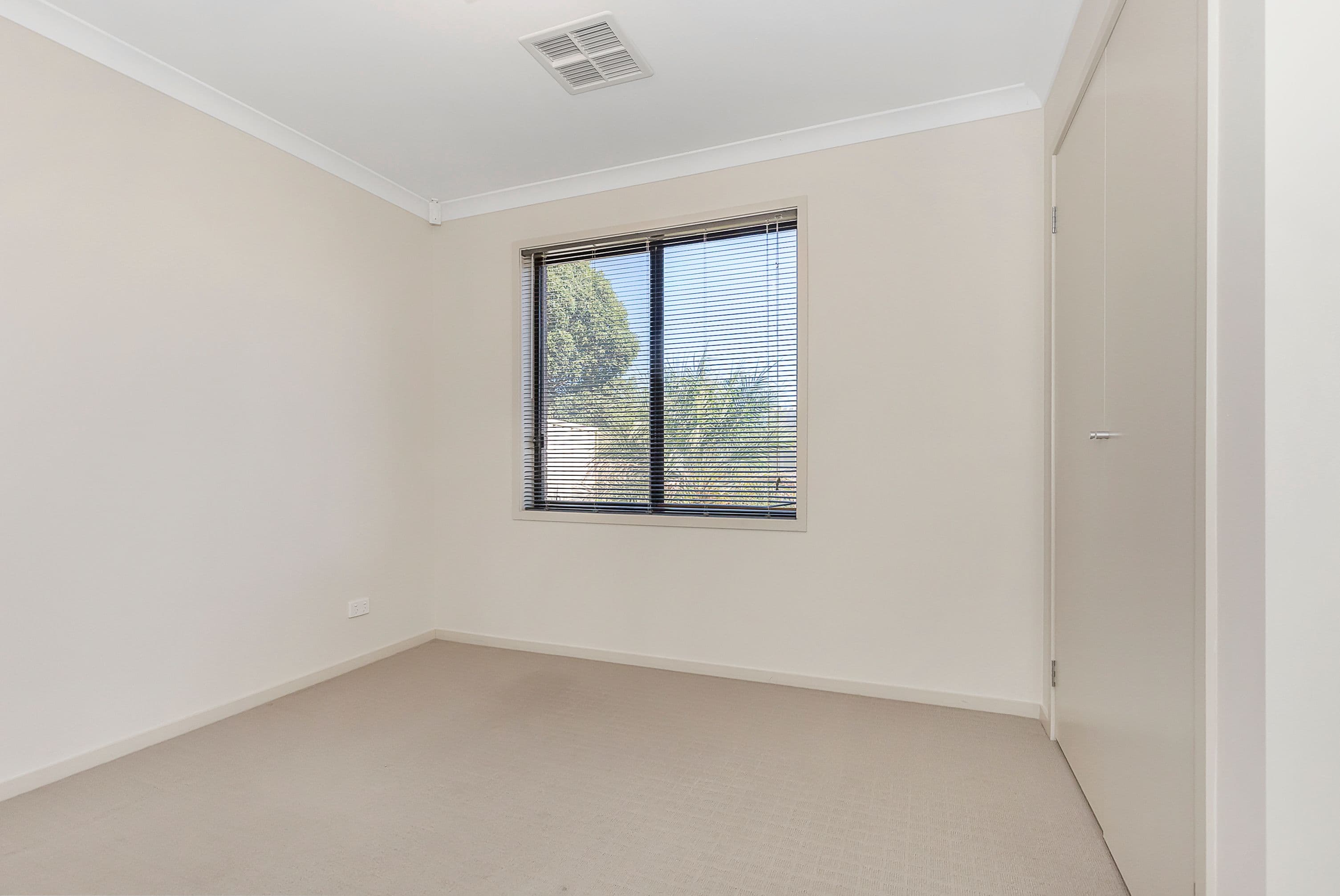42 Strathaird Boulevard, Smithfield SA 5114, Smithfield - Thumbnail 6