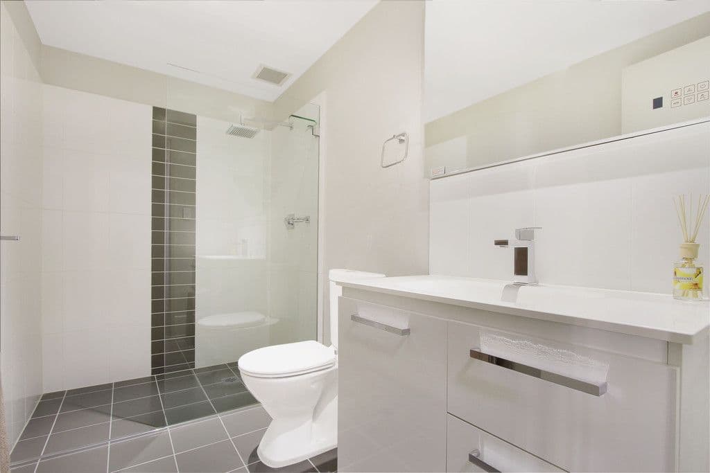 124 Princes Highway, Fairy Meadow NSW 2519, Fairy Meadow - Thumbnail 5