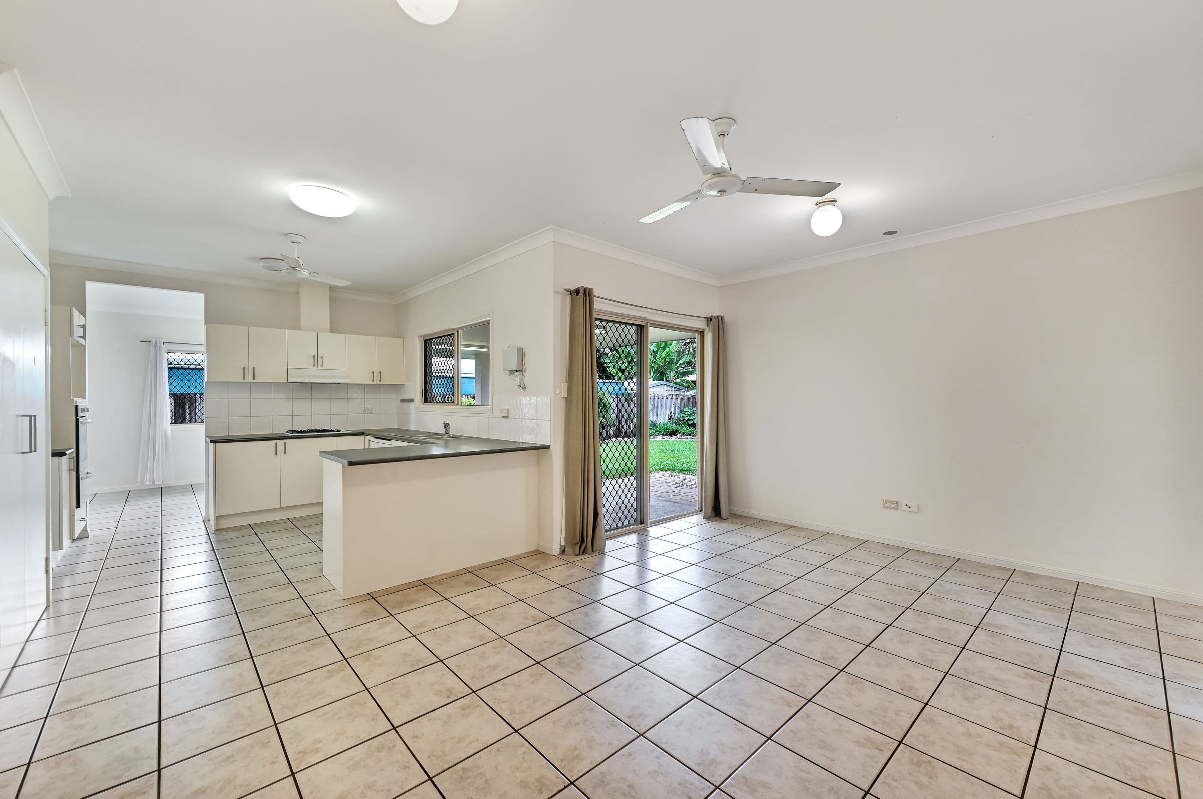 20 Alpina Place, Kirwan QLD 4817, Kirwan - Thumbnail 3
