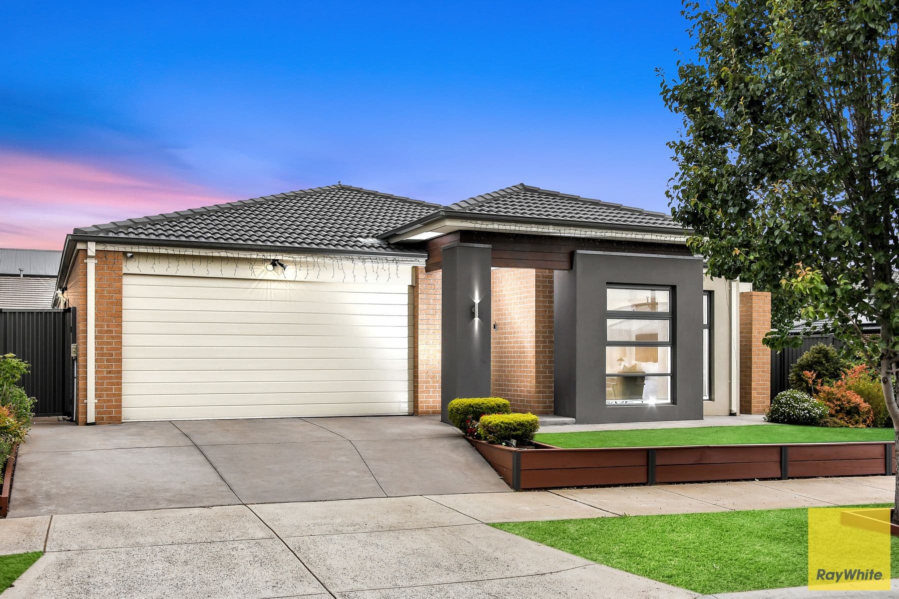 12 Patera Grove, FRASER RISE VIC 3336, Fraser Rise - Thumbnail 3