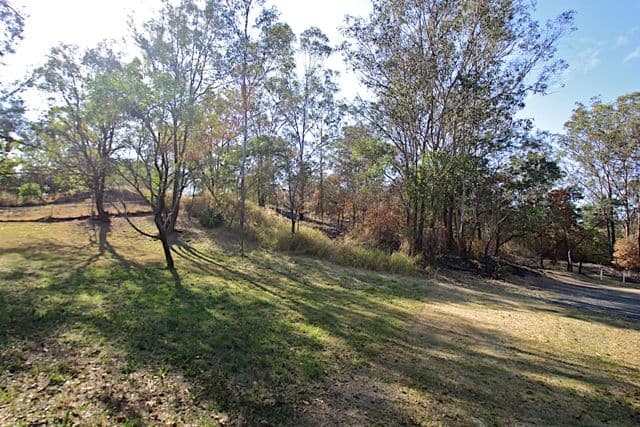 14 Robinson Street, BRASSALL QLD 4305, Brassall - Thumbnail 4