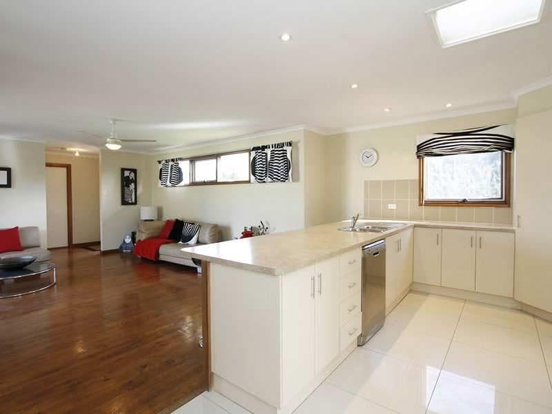 6 Simeon Crescent, MORPHETT VALE SA 5162, Morphett Vale - Thumbnail 2