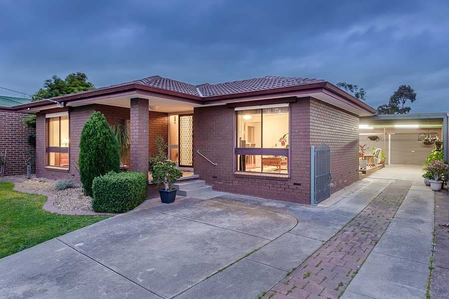 16 Carlisle Street, Craigieburn VIC 3064, Craigieburn - Image 1