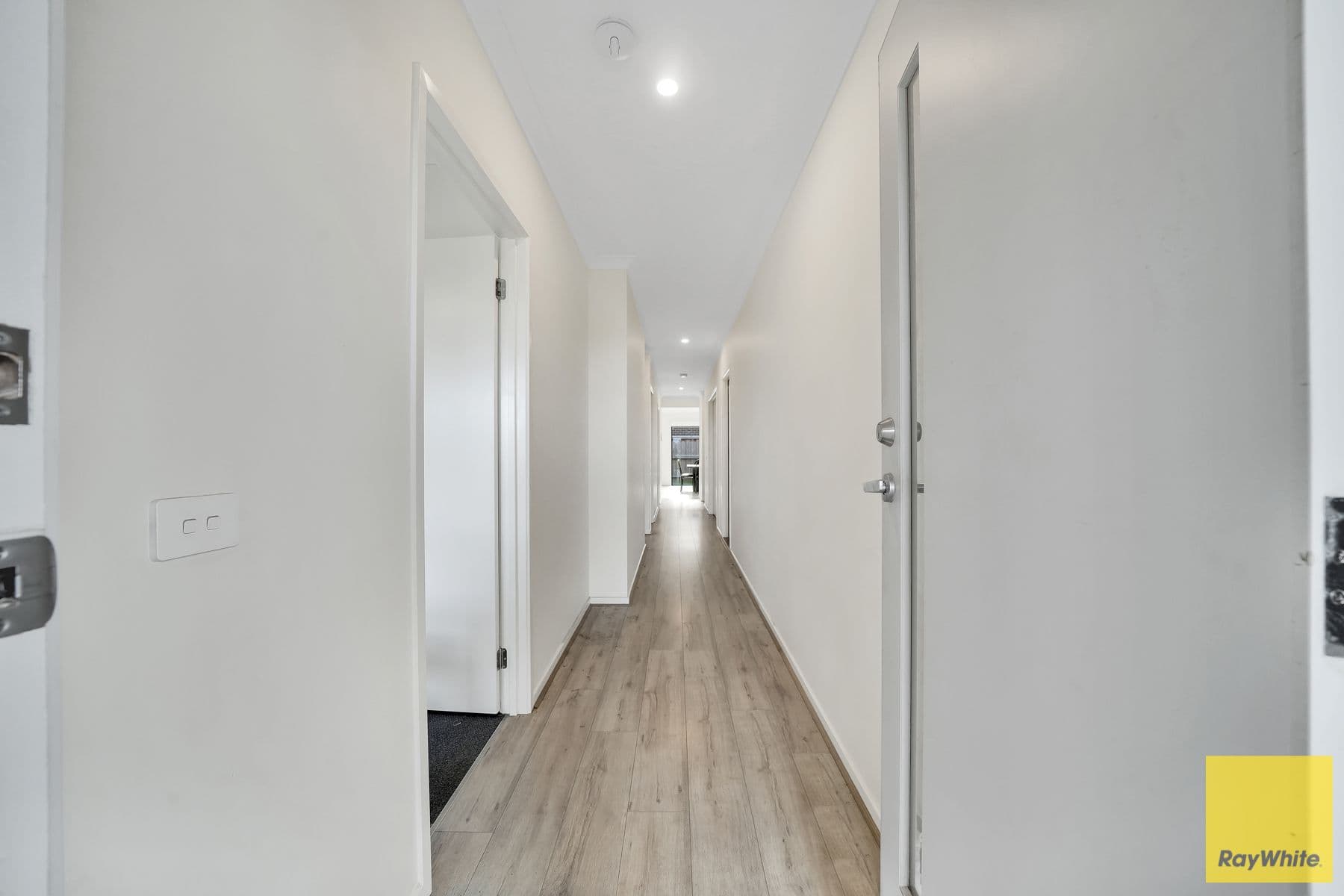 22 Roccella Avenue, Truganina VIC 3029, Truganina - Thumbnail 3