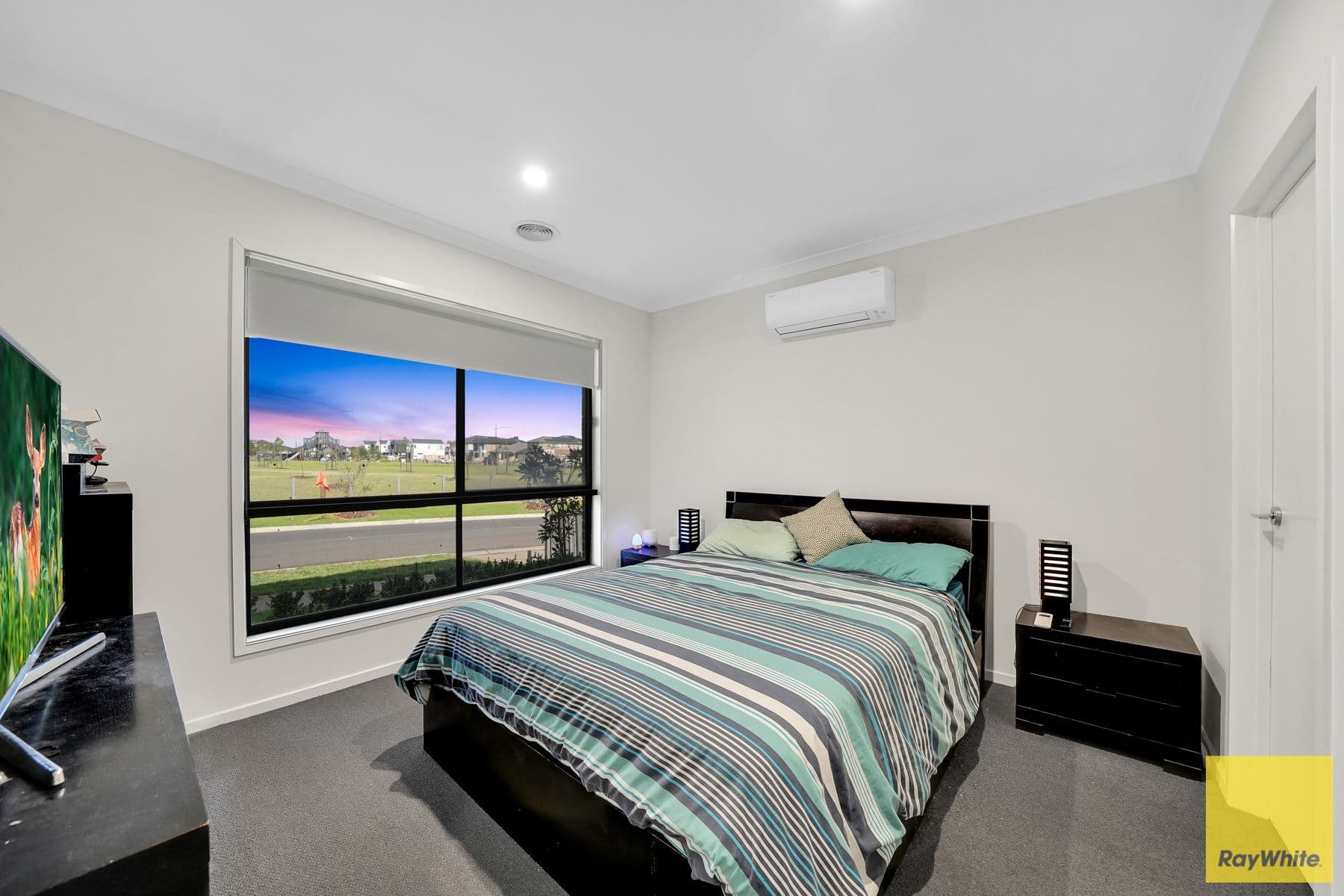 22 Roccella Avenue, Truganina VIC 3029, Truganina - Thumbnail 4