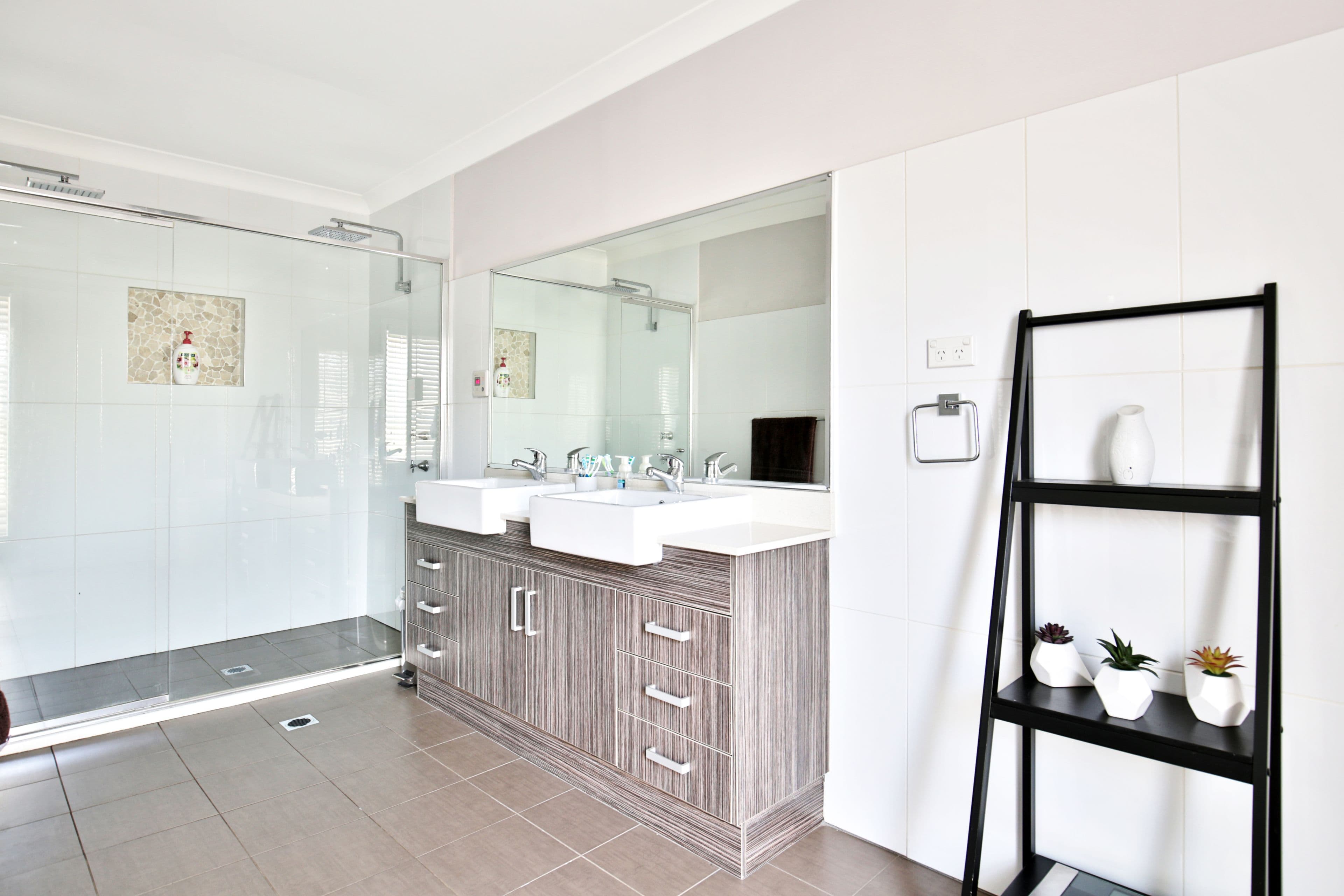 16 Somerset Avenue, South Nowra - Thumbnail 8