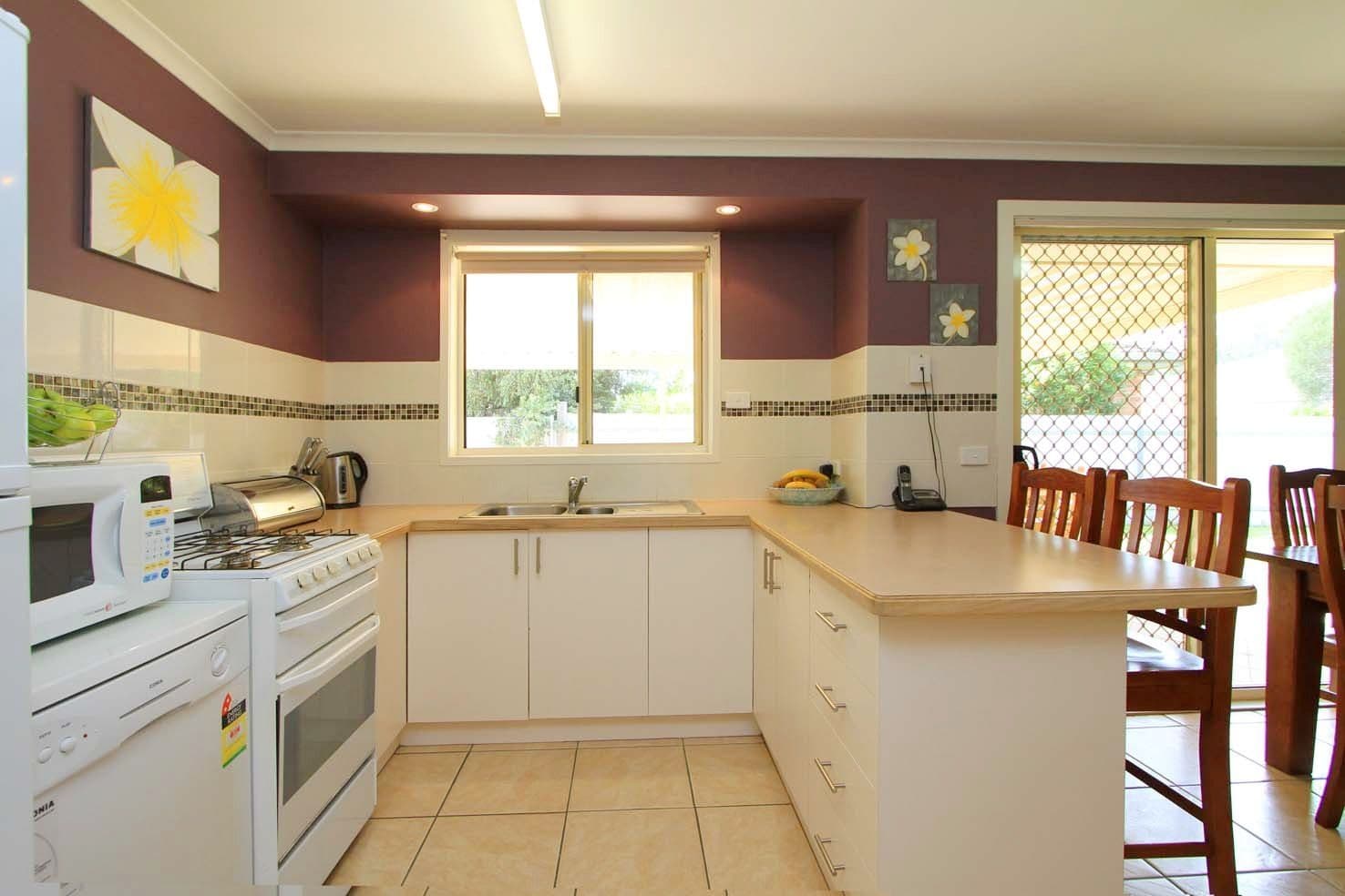 19 Saville Avenue, LAVINGTON NSW 2641, Lavington - Thumbnail 2