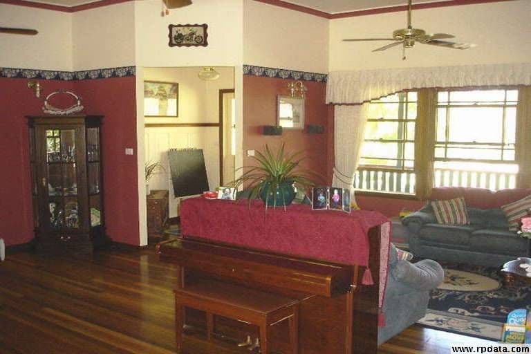 4 Willdora Drive, BUNDABERG QLD 4670, Bundaberg Central - Thumbnail 2