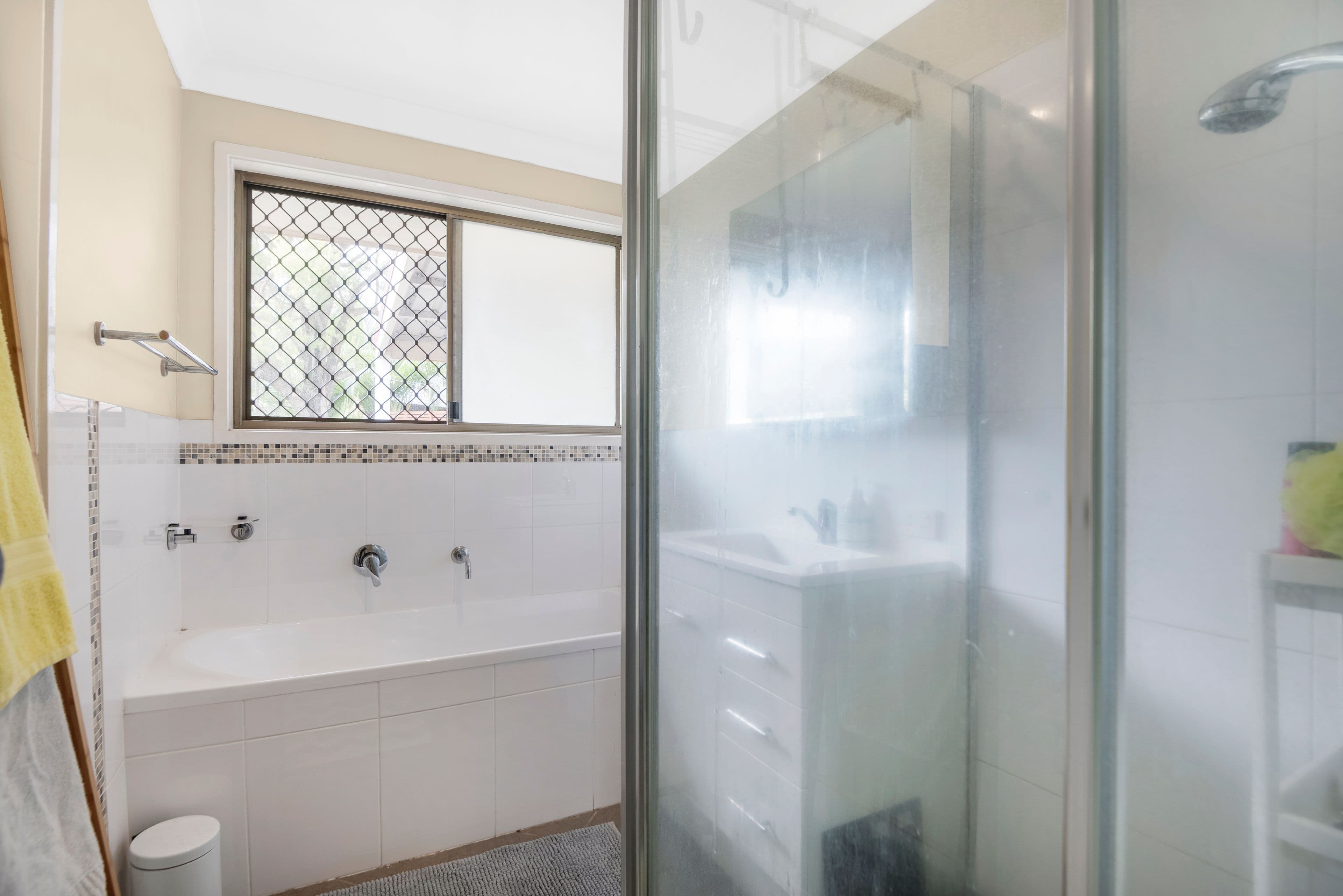 4 Cotinga Crescent, Burleigh Waters QLD 4220, Burleigh Waters - Thumbnail 7