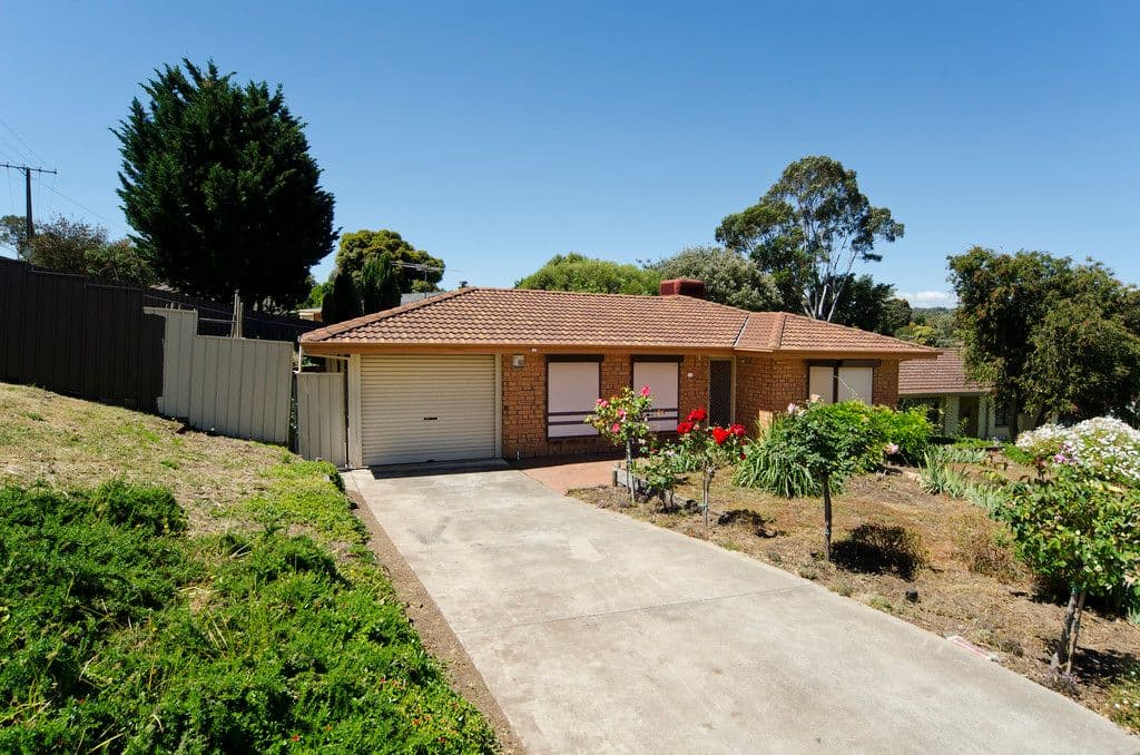 1 Regents Close, HACKHAM SA 5163, Hackham - Image 1