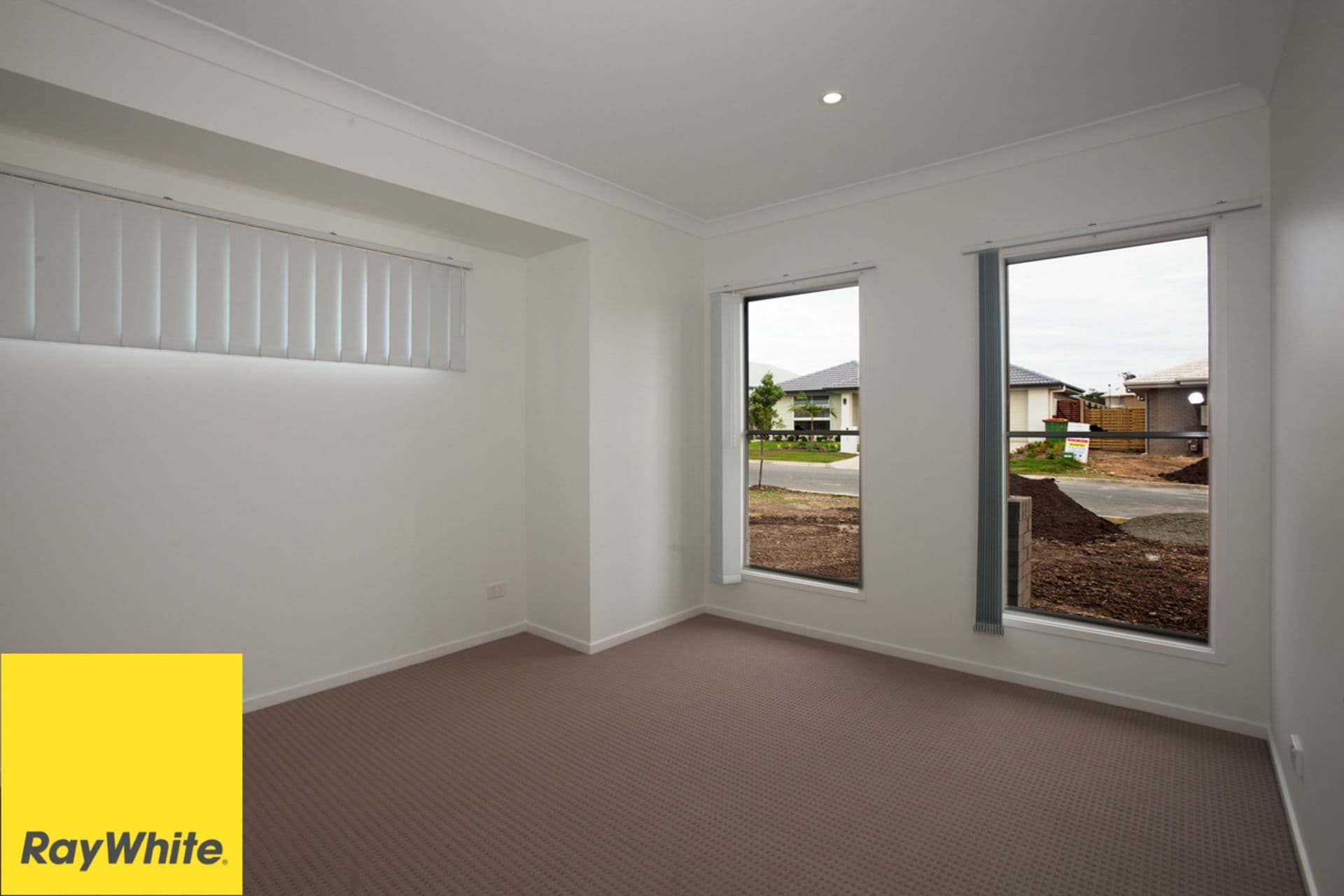 6 Pisces Court, Coomera QLD 4209, Coomera - Thumbnail 8