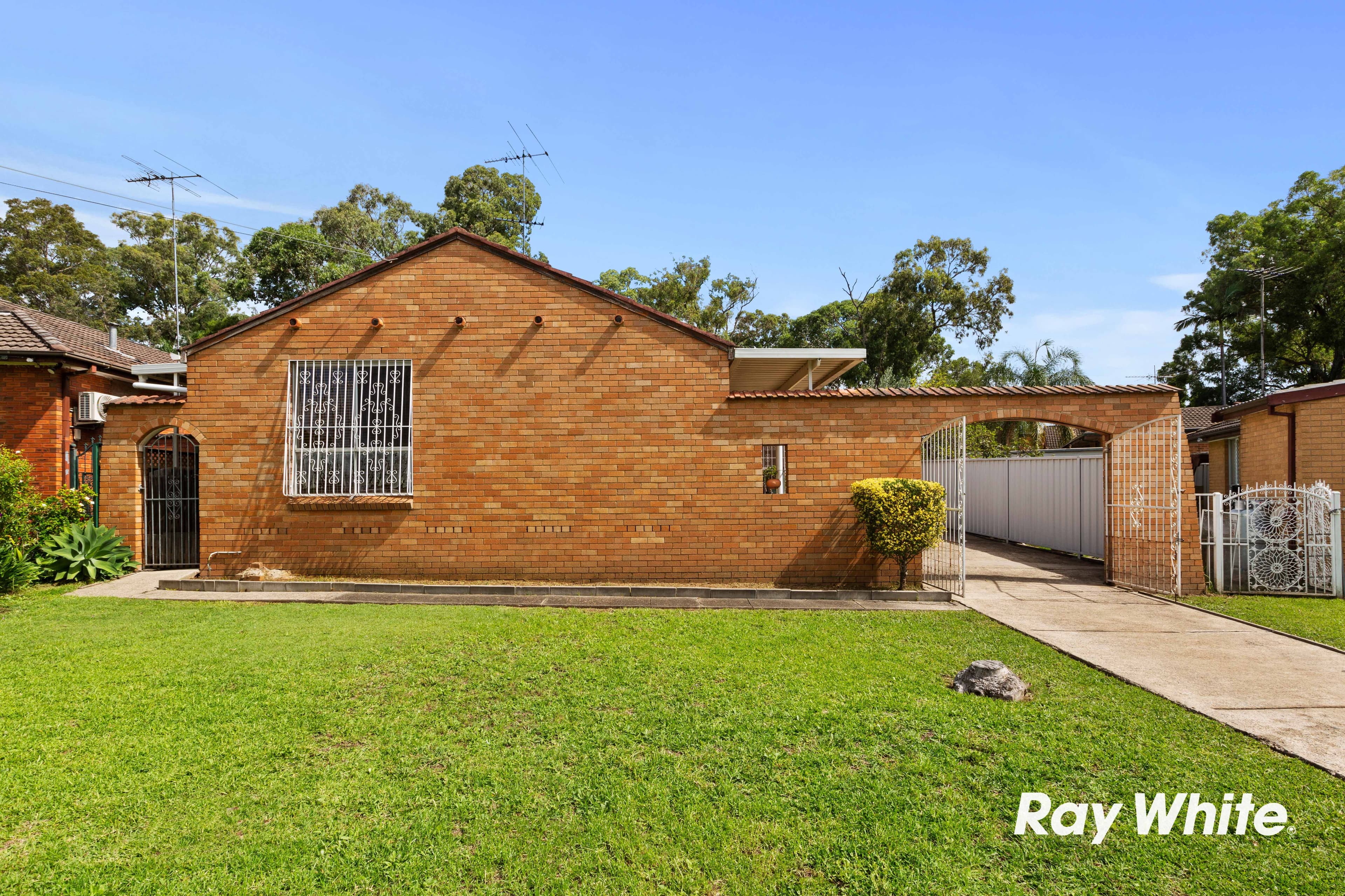 28 Illabo Street, Quakers Hill NSW 2763, Quakers Hill - Image 1
