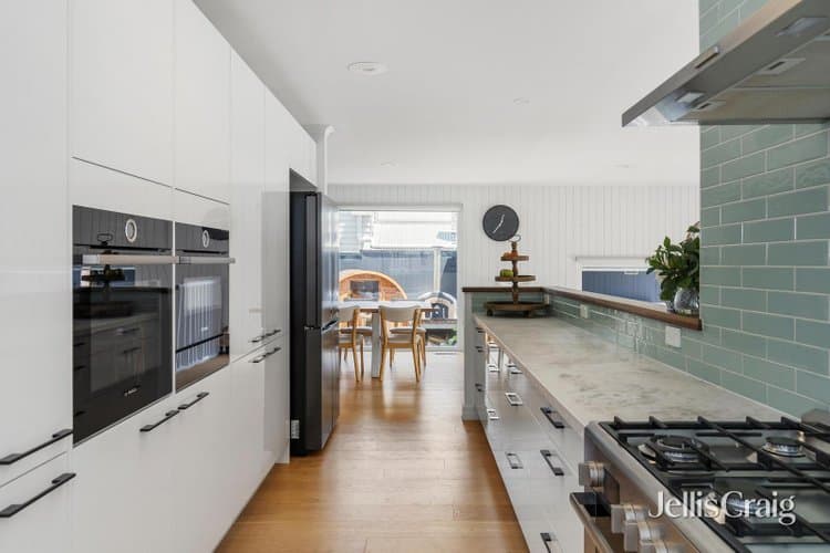 99 Eglinton Street, Kew, Kew - Image 1