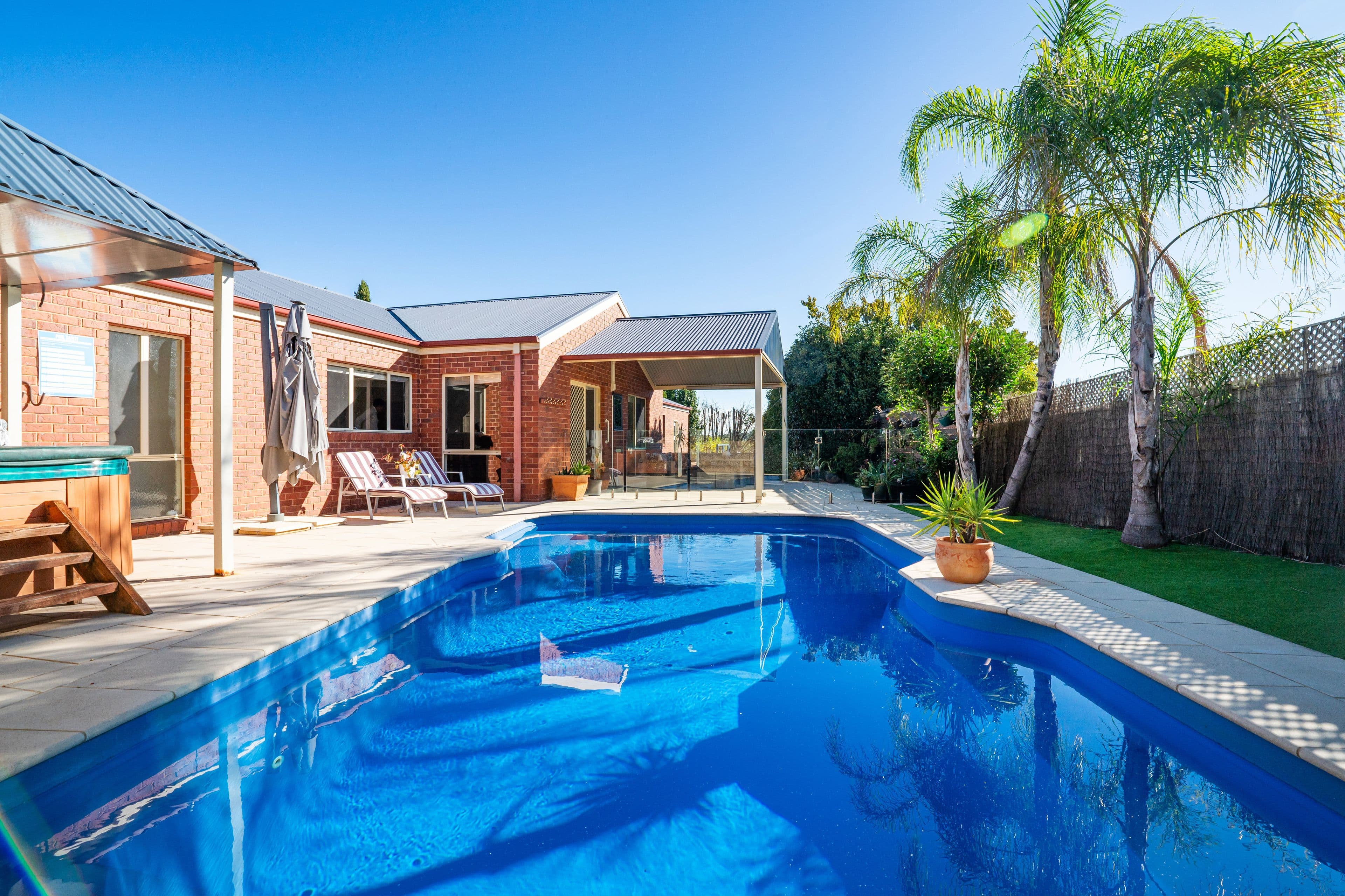 2 Devlin Court, Thurgoona NSW 2640, Thurgoona - Image 1