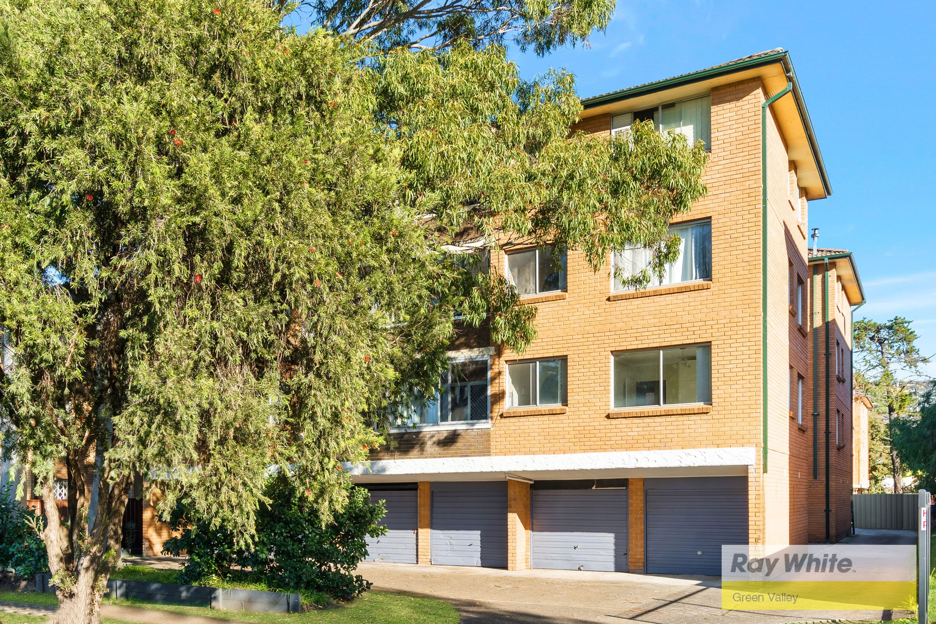 7 Hart Street, Warwick Farm NSW 2170, Warwick Farm - Thumbnail 2