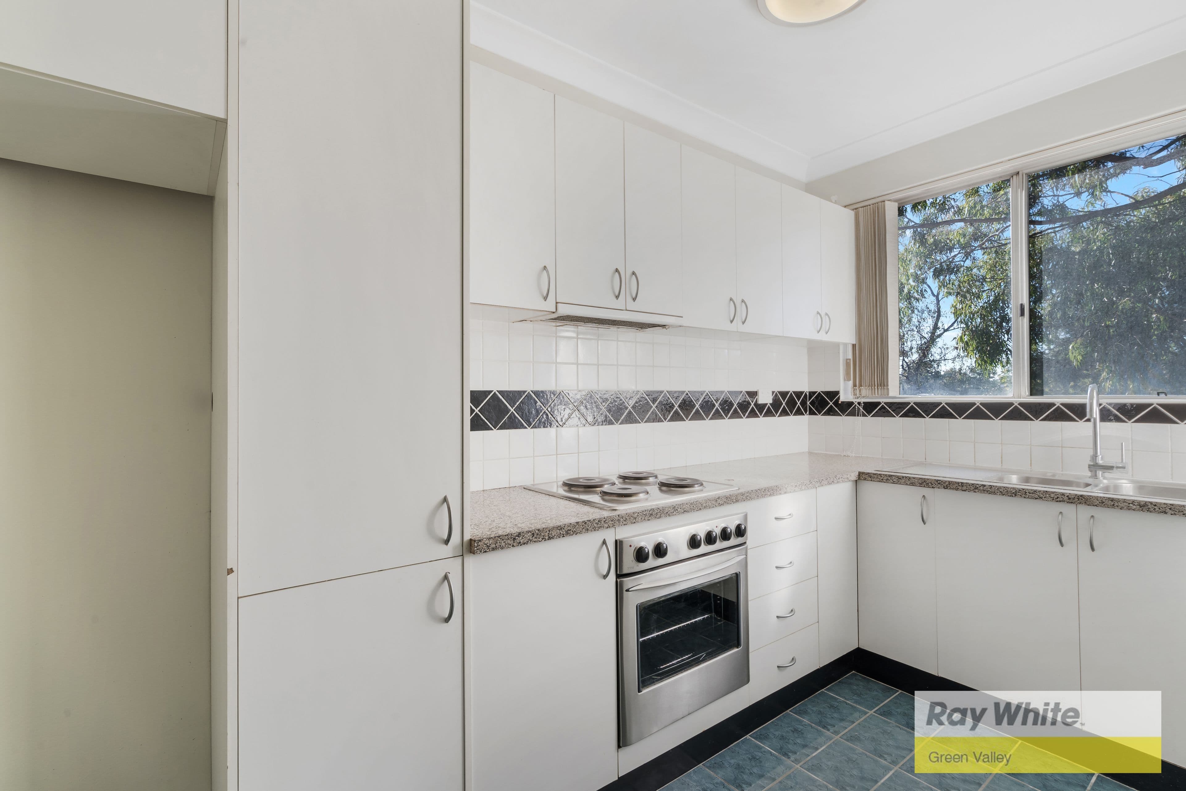 7 Hart Street, Warwick Farm NSW 2170, Warwick Farm - Thumbnail 5