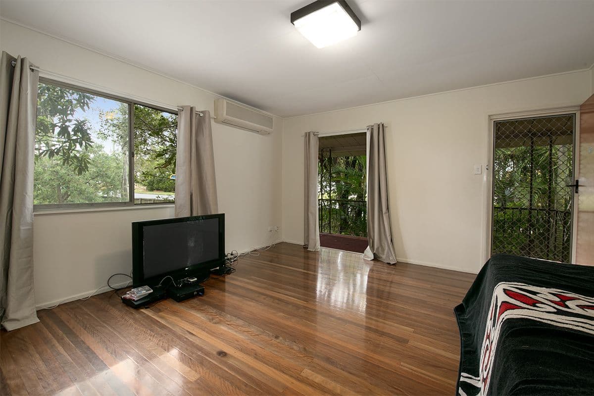 140 Douglas Street, Oxley QLD 4075, Oxley - Thumbnail 3