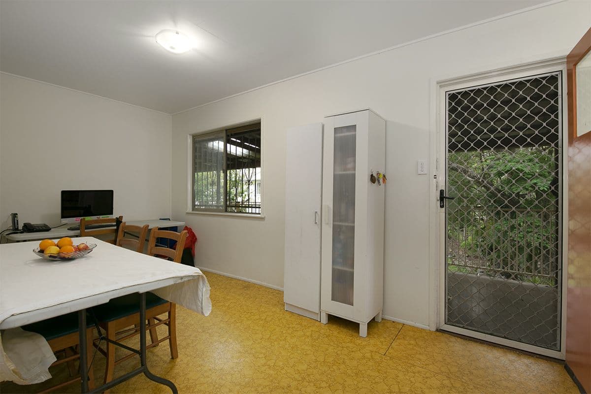 140 Douglas Street, Oxley QLD 4075, Oxley - Thumbnail 5