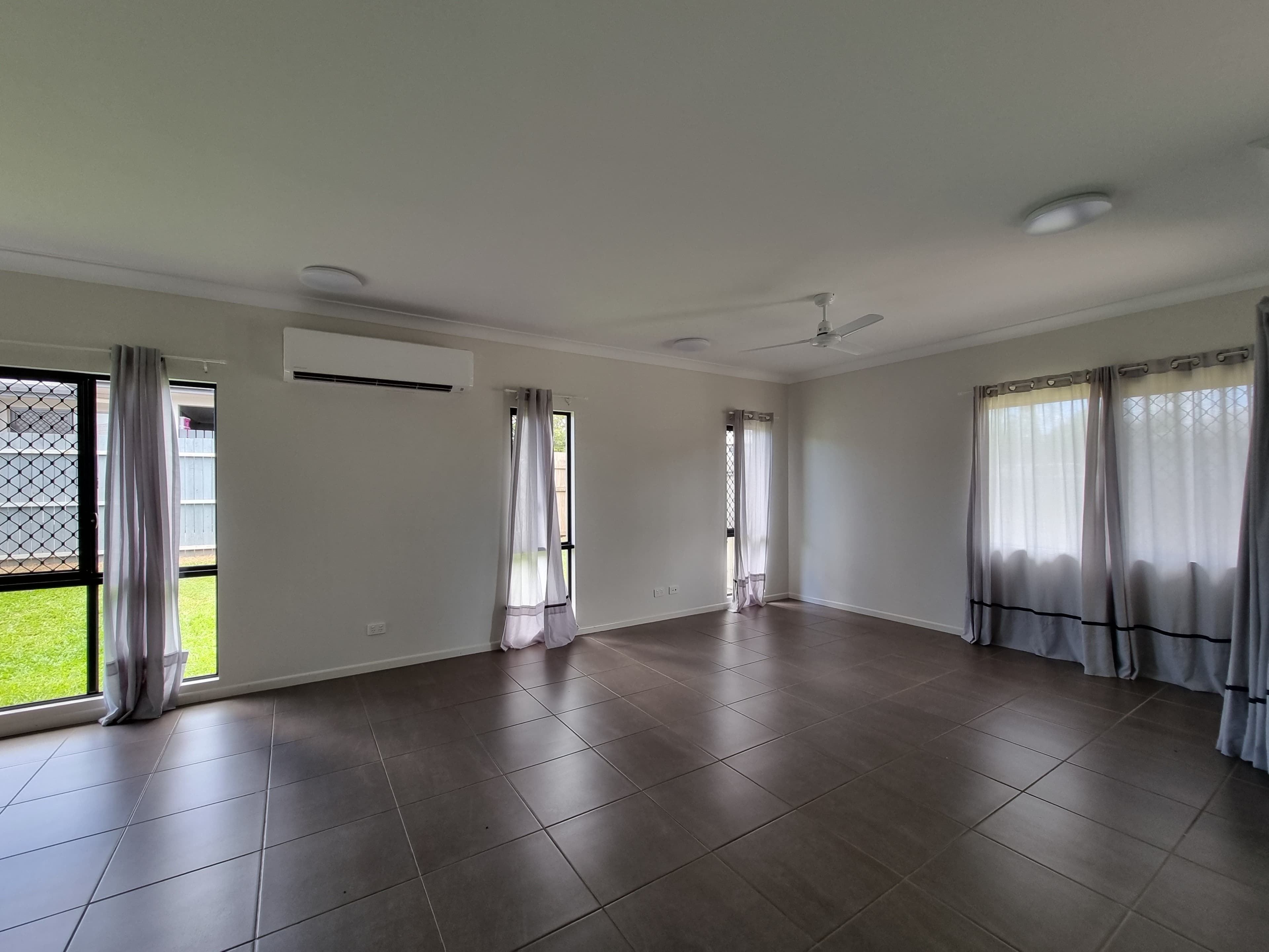 11 Damien Street, Mareeba QLD 4880, Mareeba - Thumbnail 4