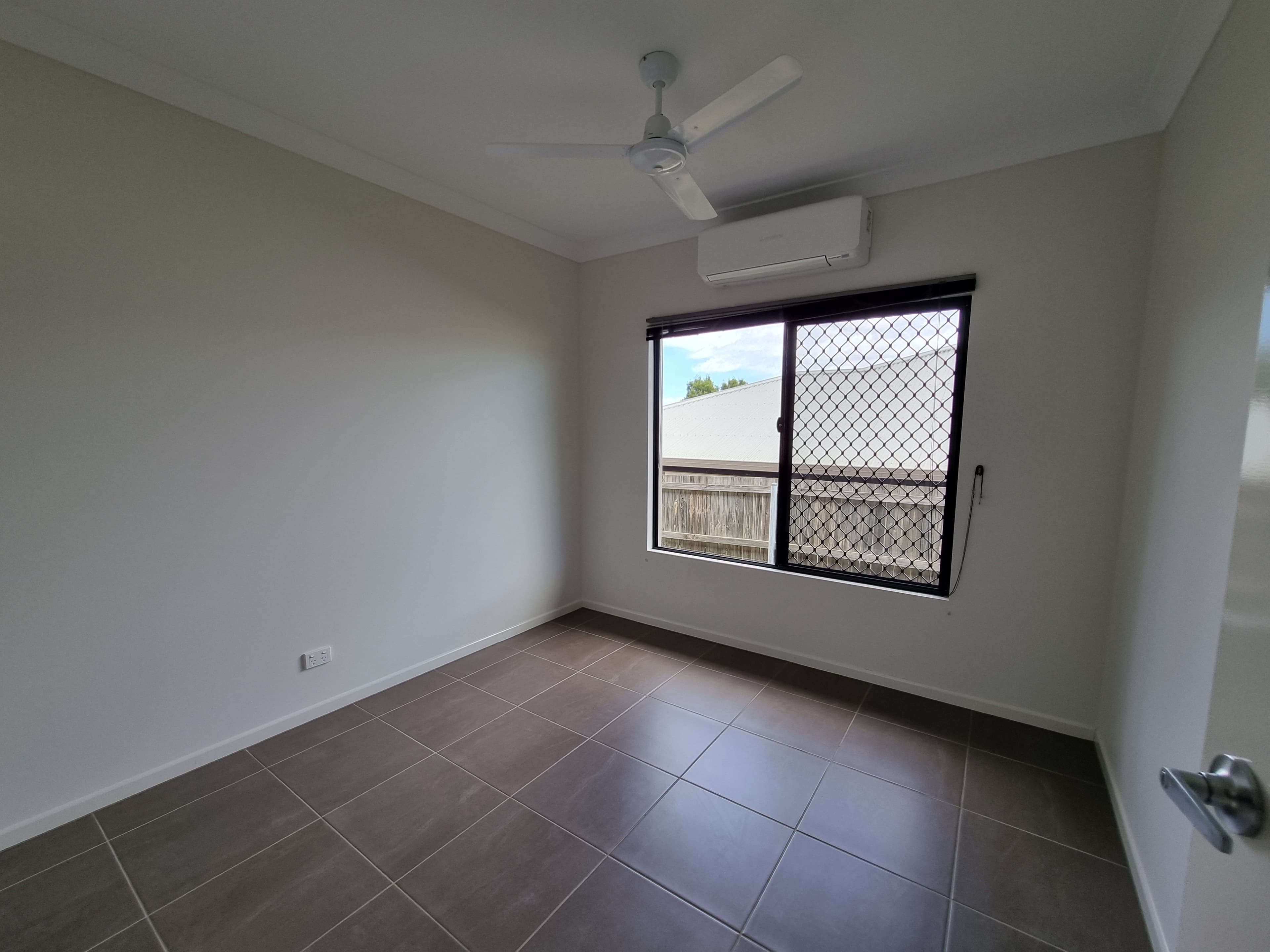 11 Damien Street, Mareeba QLD 4880, Mareeba - Thumbnail 8