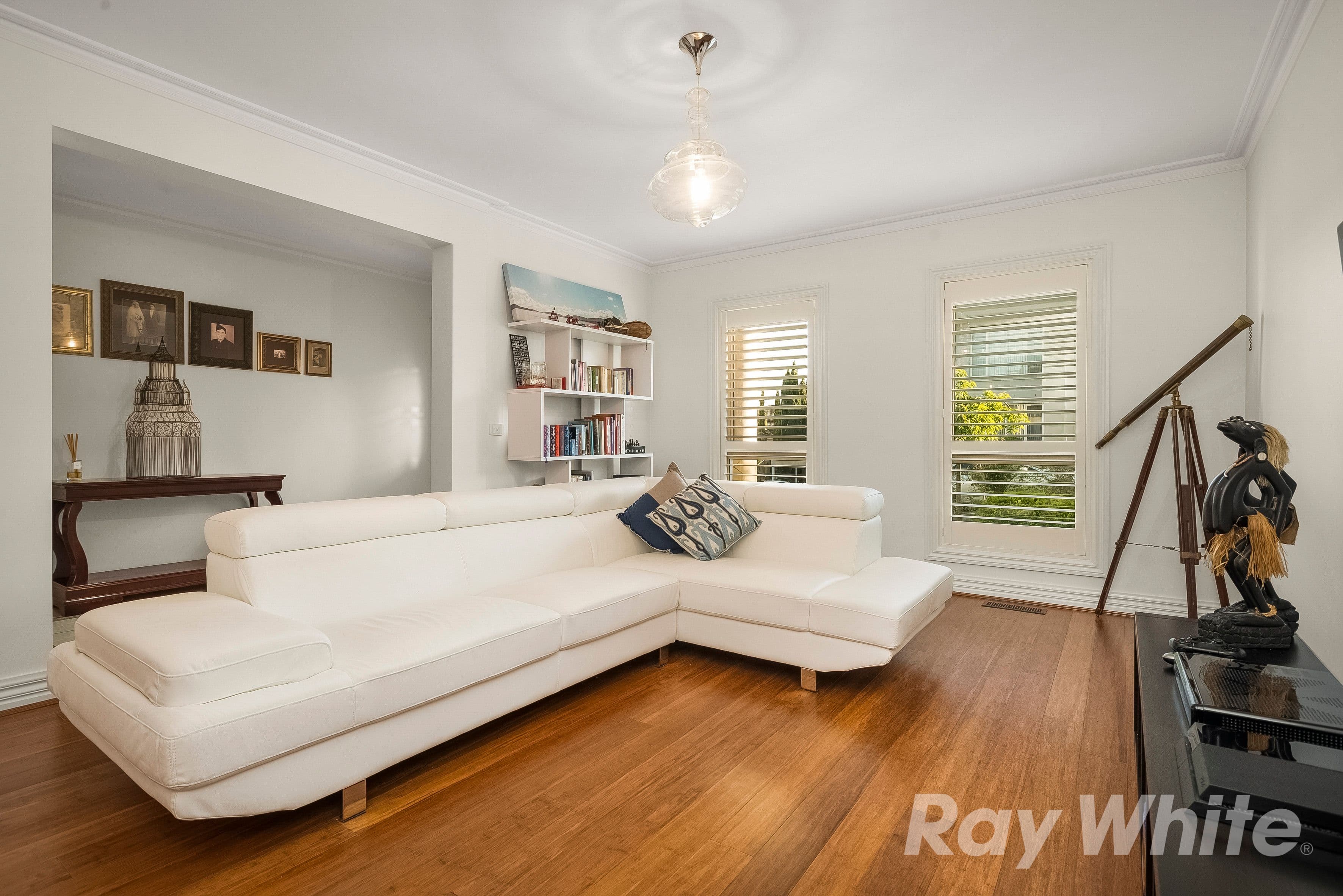 2 Arlington Drive, Glen Waverley VIC 3150, Glen Waverley - Thumbnail 2