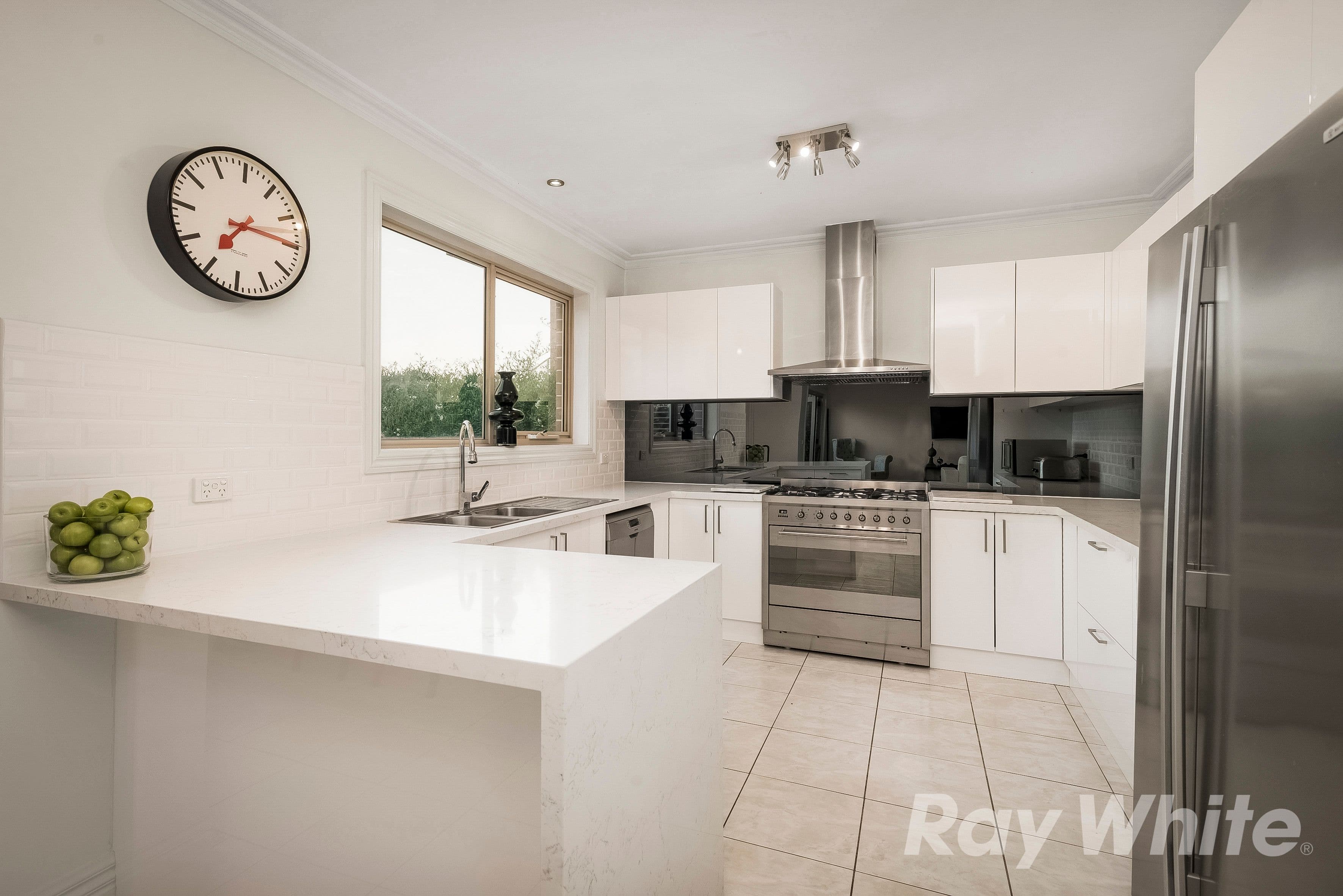 2 Arlington Drive, Glen Waverley VIC 3150, Glen Waverley - Thumbnail 6