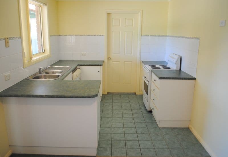 33 Brigalow Drive, Moree NSW 2400, Moree - Thumbnail 2