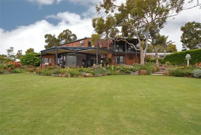 15 High Peak Place, LESMURDIE WA 6076, Lesmurdie - Thumbnail 2