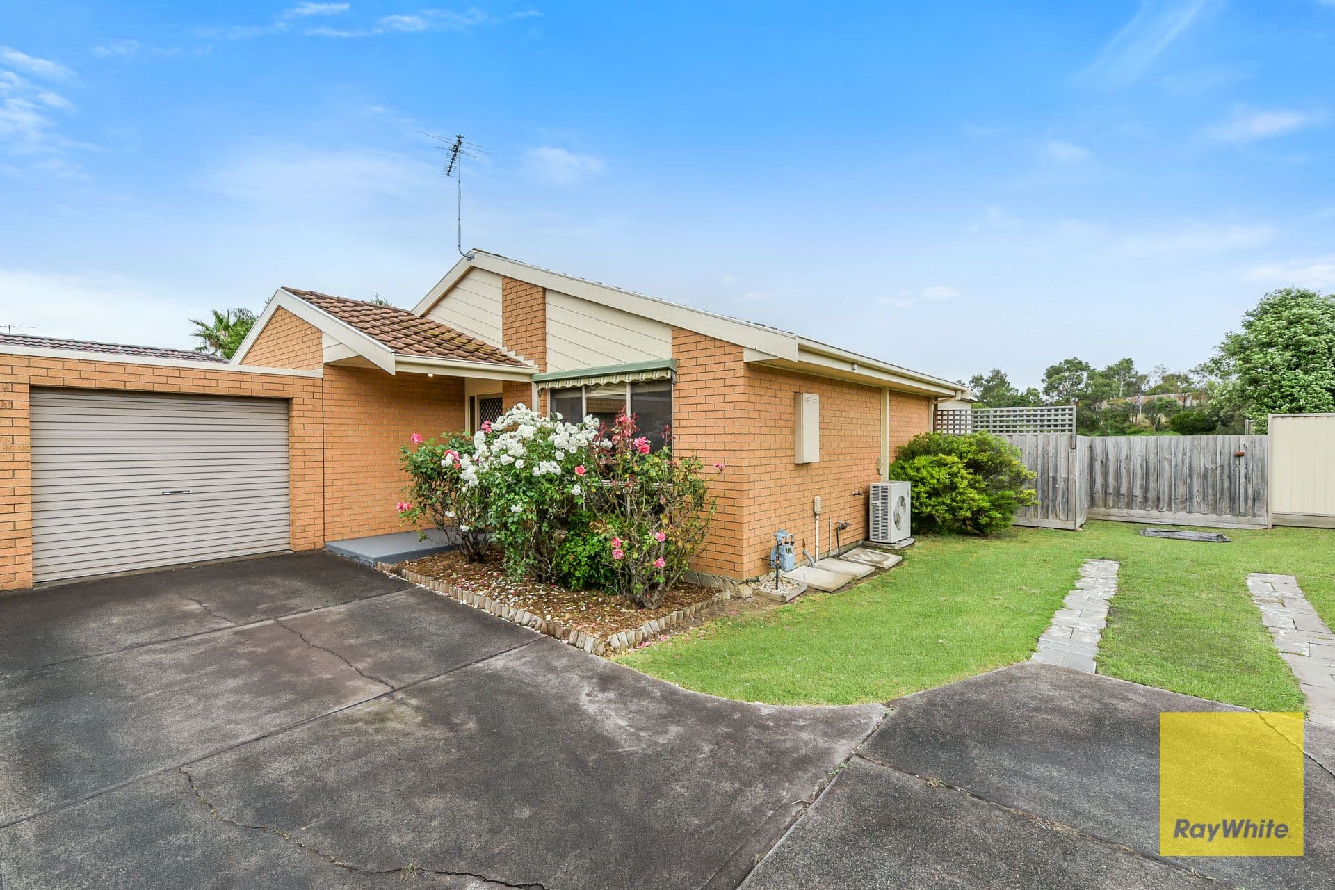 37 John Hunter Drive, Endeavour Hills VIC 3802, Endeavour Hills - Image 1