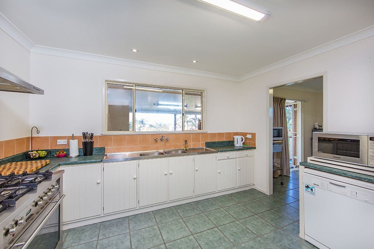 199 Hamilton Road, Wavell Heights QLD 4012, Wavell Heights - Thumbnail 7