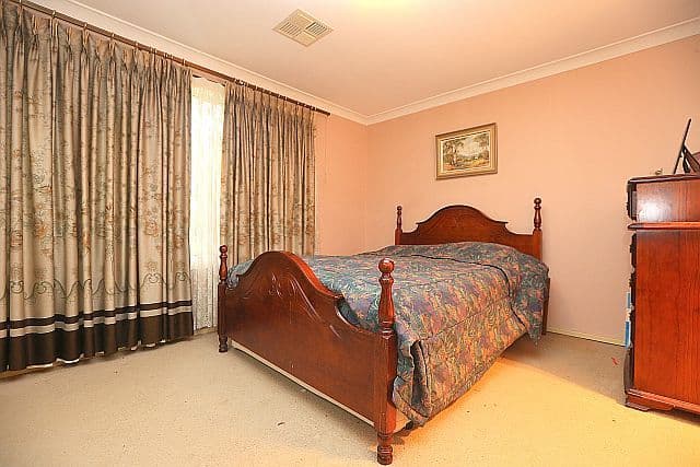 2 Bangalay Street, Georges Hall NSW 2198, Georges Hall - Thumbnail 6